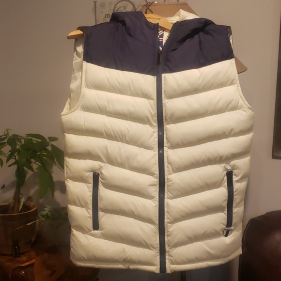 TRUE ROCK Other - True Rock Puffy hooded vest